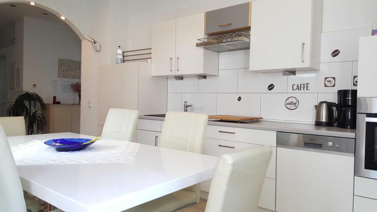 Apartment Holiday Apartment Essen *